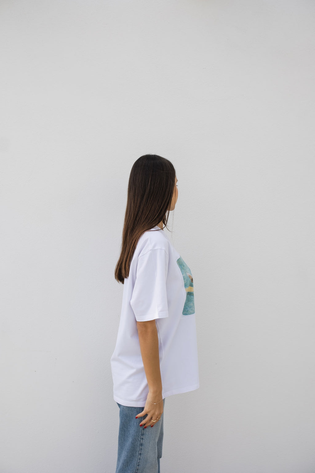 Waiting for waves T-Shirt
