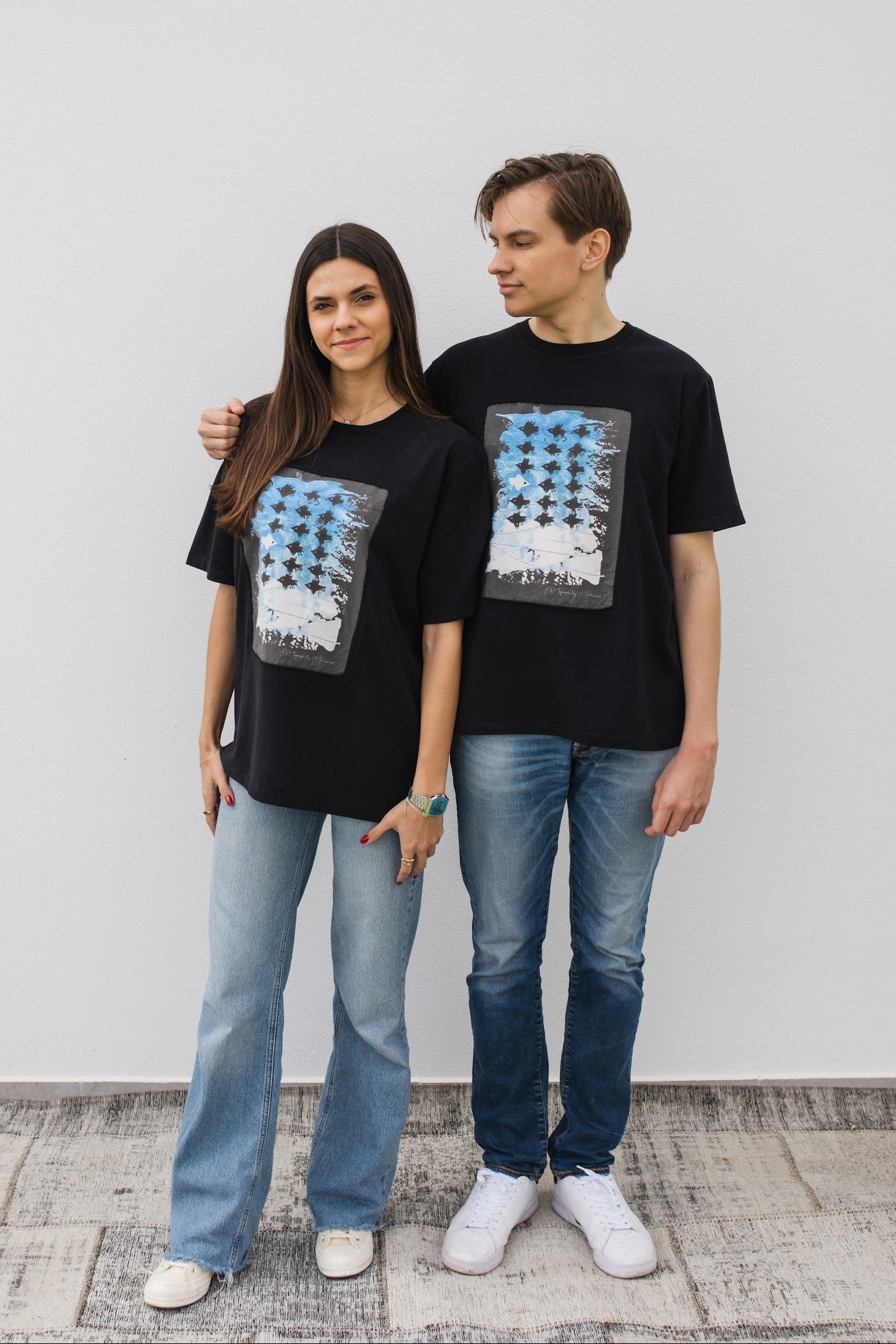 Being myself — The crows T-Shirt
